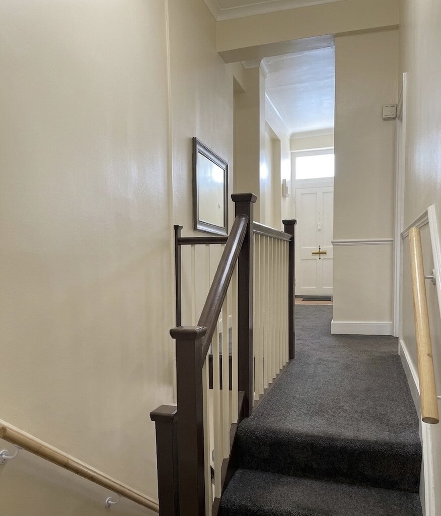 Photo 4 of London property