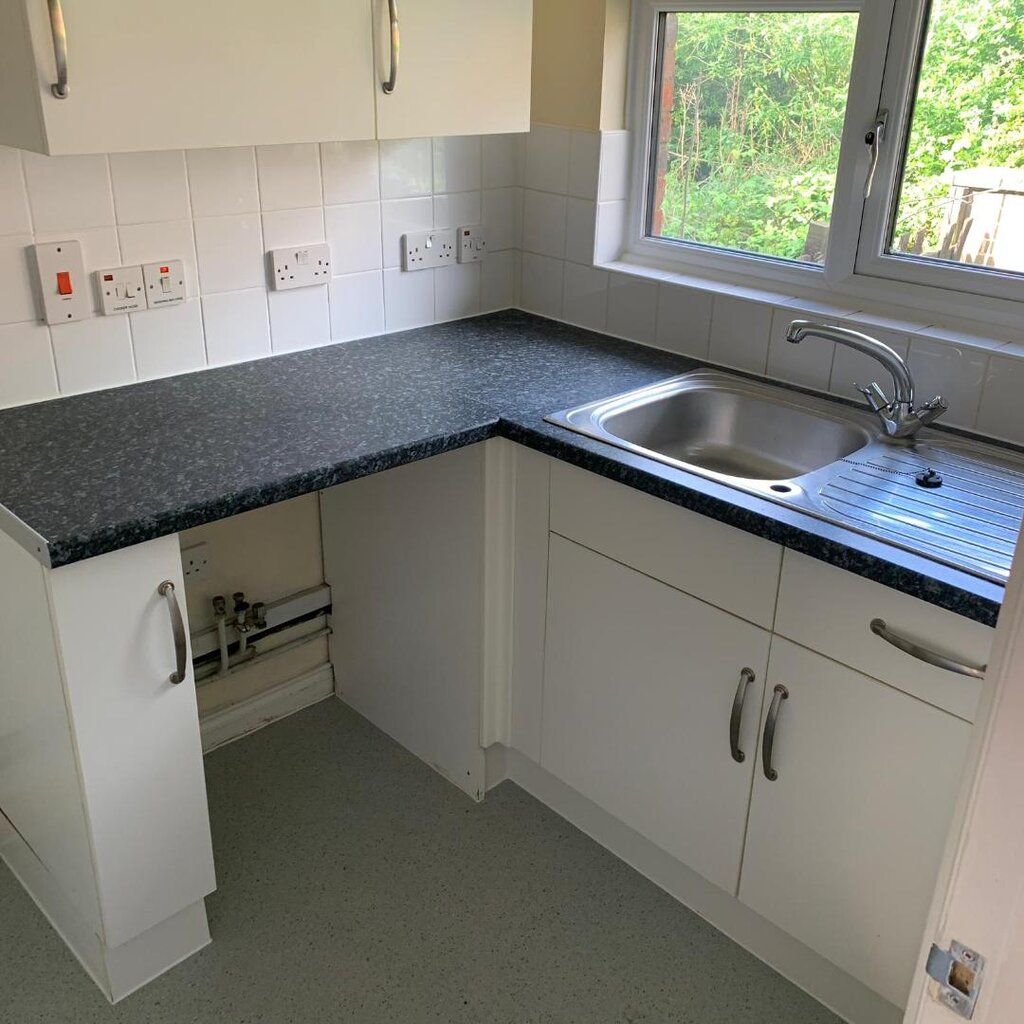 Photo 5 of London property