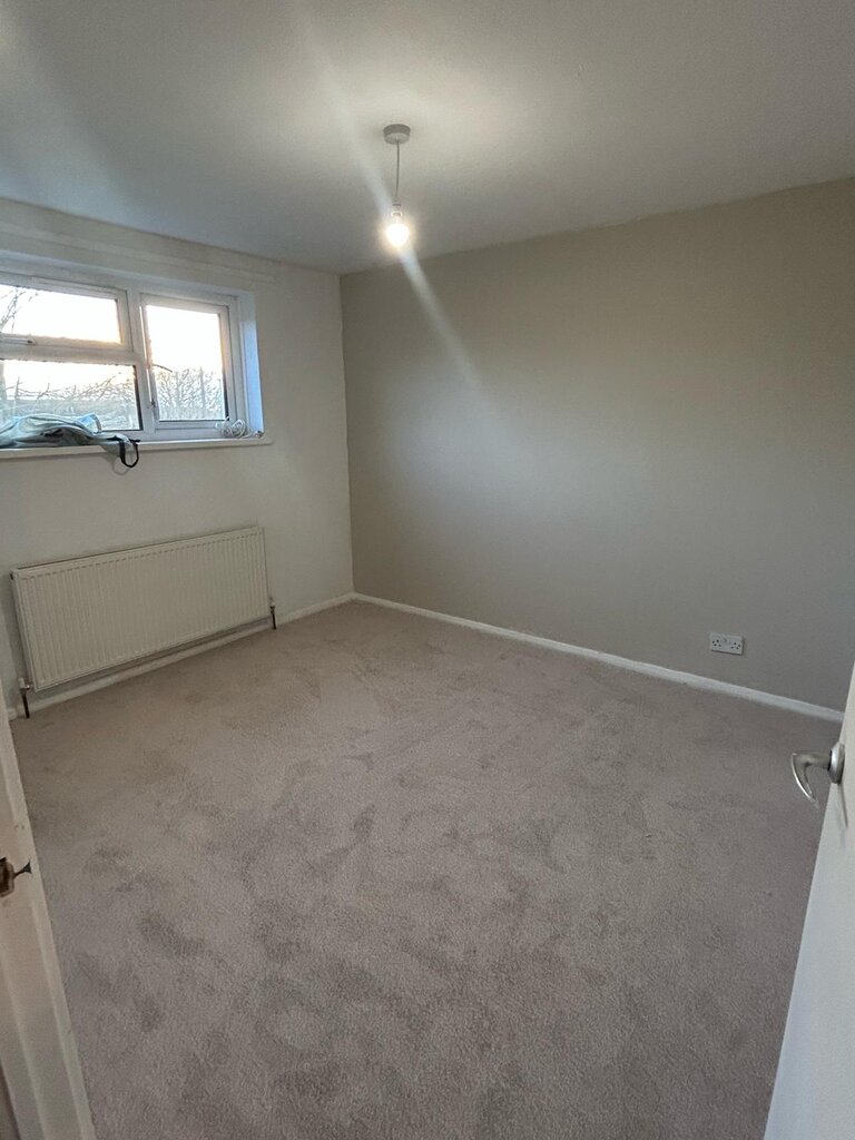 Photo 2 of Tamworth property