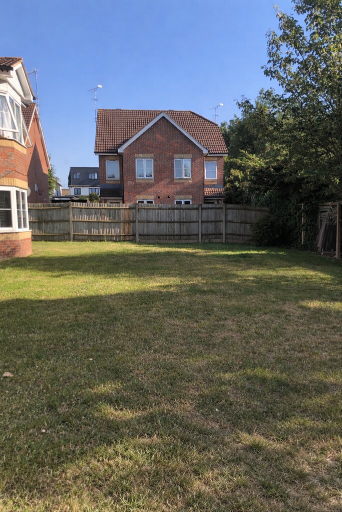 Photo 5 of London property