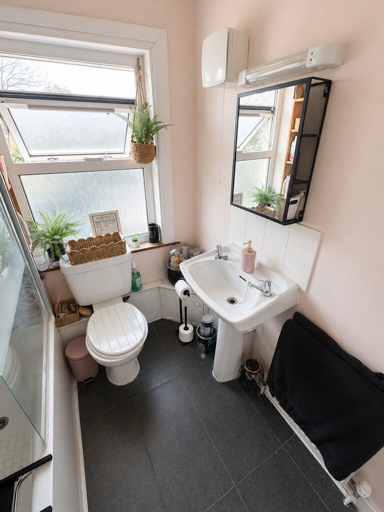 Photo 3 of Bexhill-On-Sea property