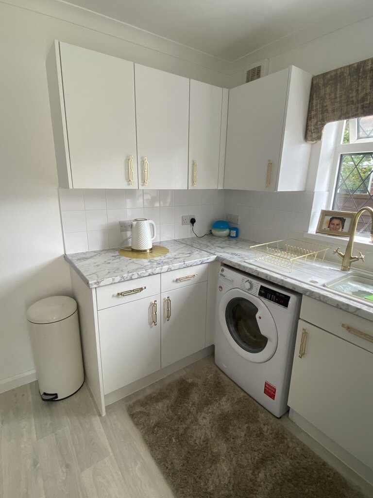 Photo 3 of Chertsey property