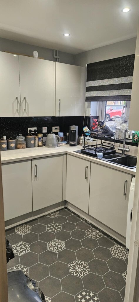 Photo 4 of Swanley property
