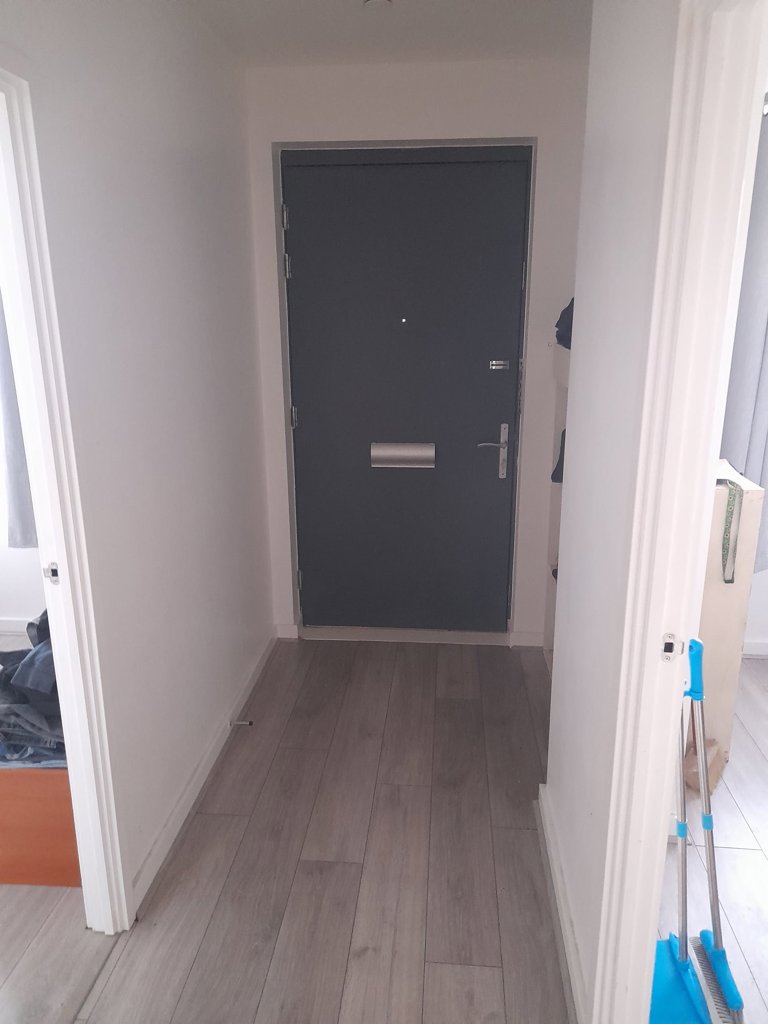 Photo 4 of New Malden Surrey property