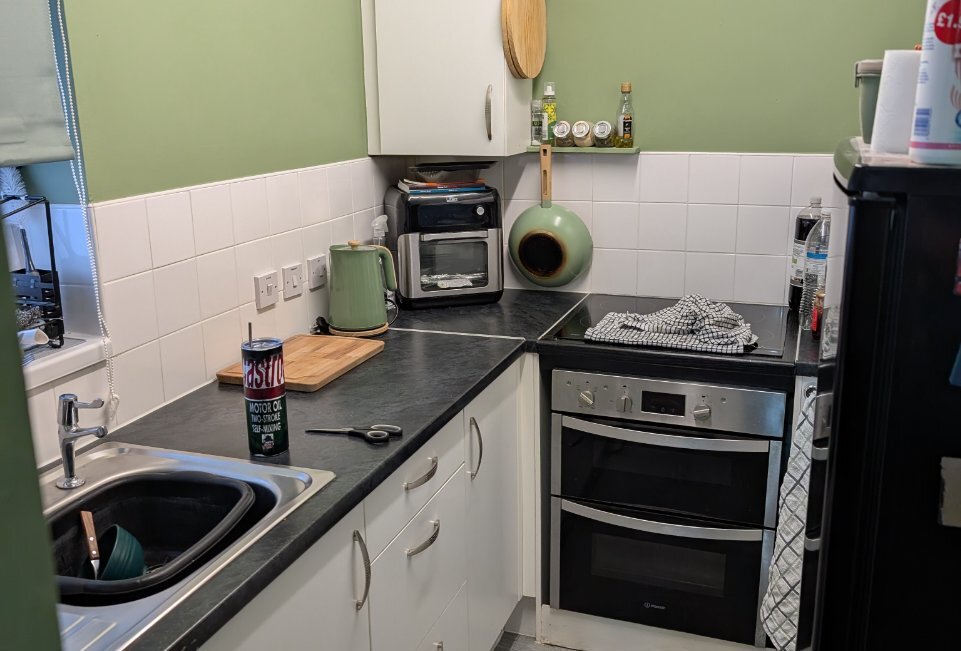 Photo 3 of Leeds property