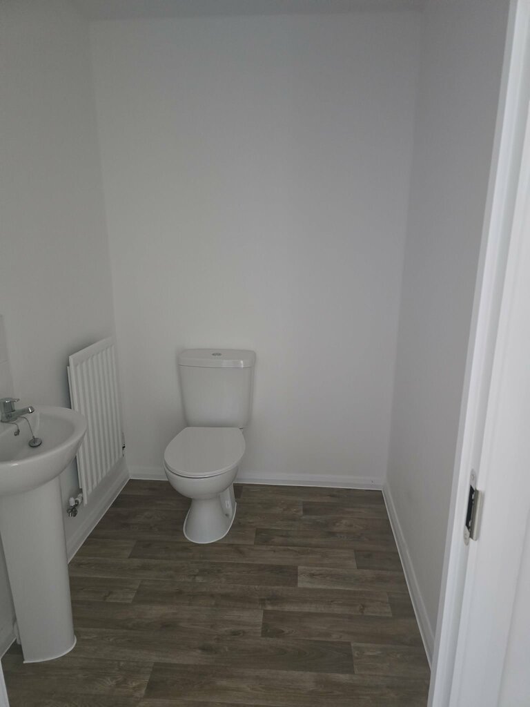 Photo 4 of Thurston property