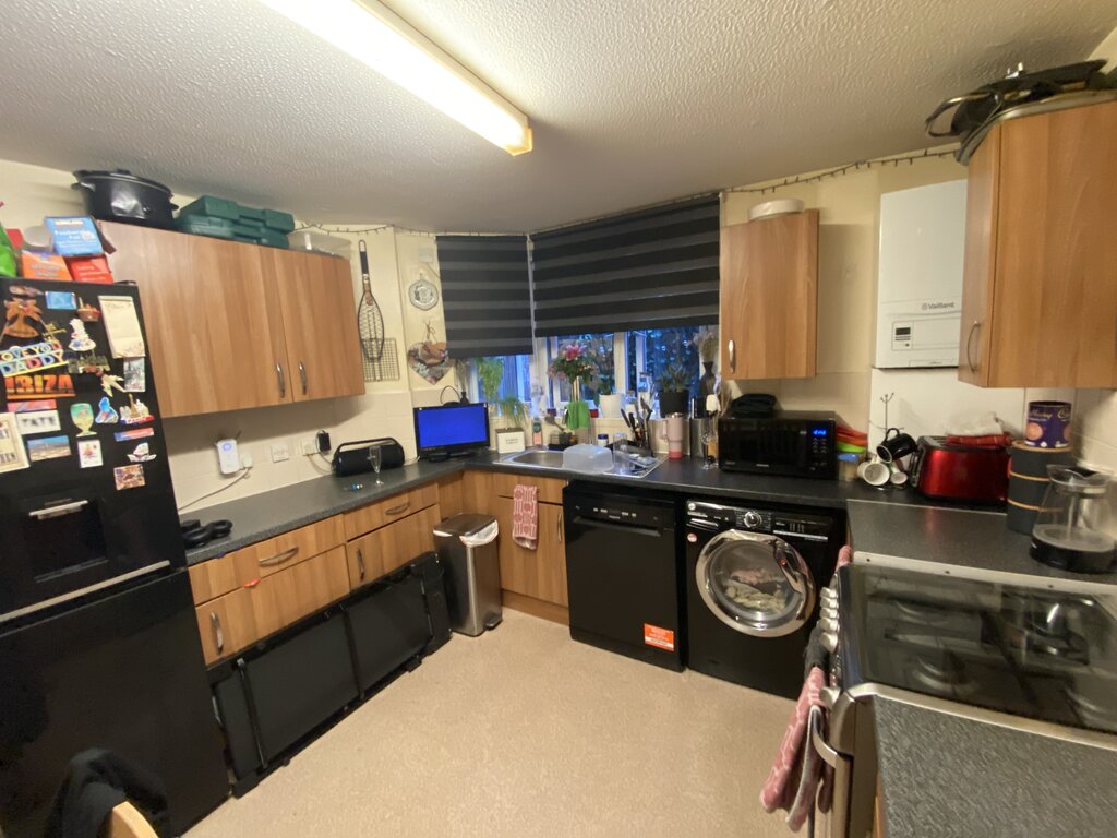 Photo 3 of London property