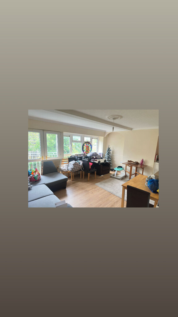Photo 3 of Carshalton property