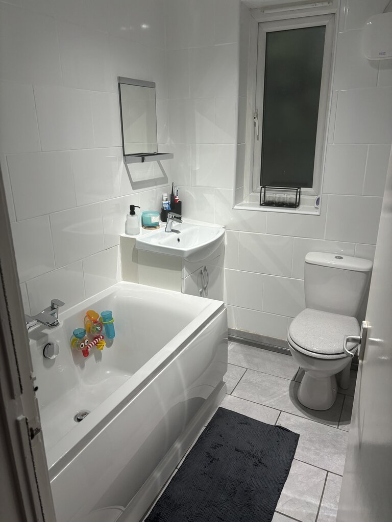 Photo 2 of Manchester property