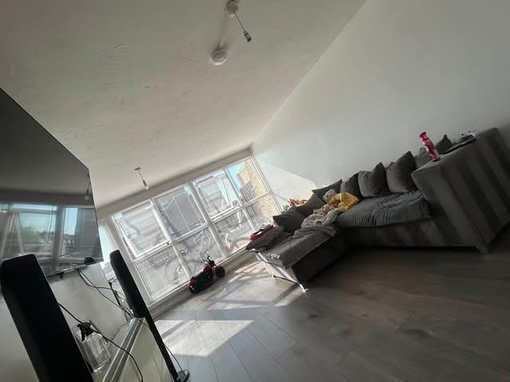 Photo 2 of Southend On Sea property