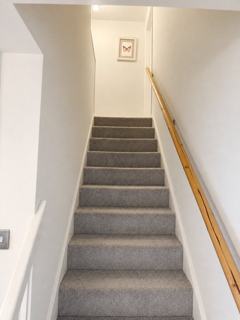 Photo 2 of Croydon property