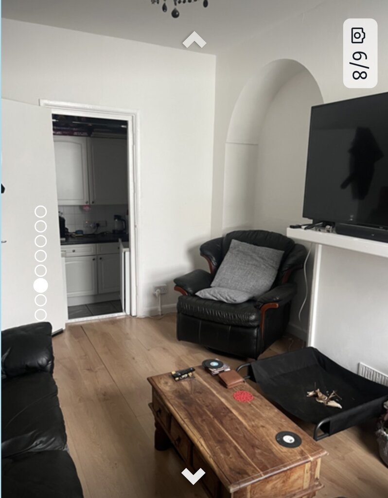 Photo 2 of London property