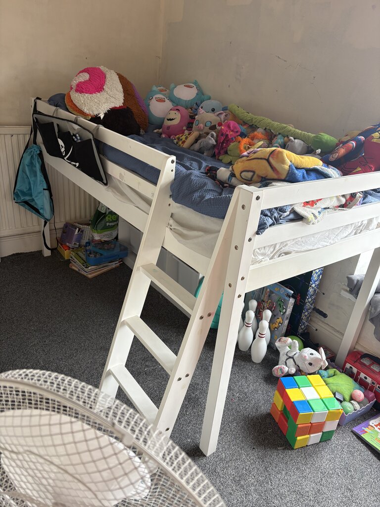 Photo 5 of Hull property
