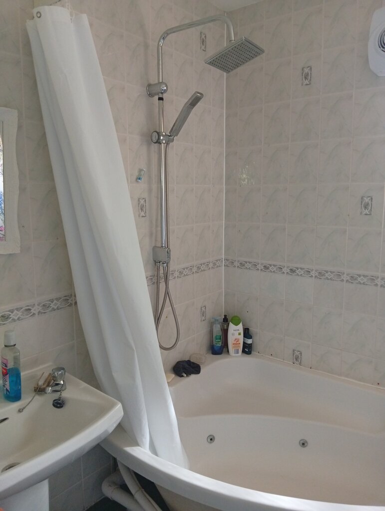 Photo 5 of Lichfield property