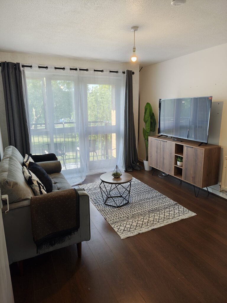 Photo 2 of London property