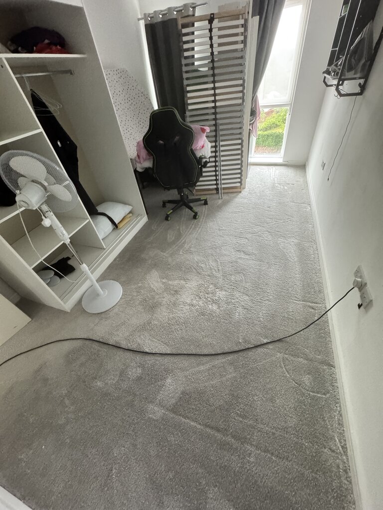 Photo 3 of Bracknell property