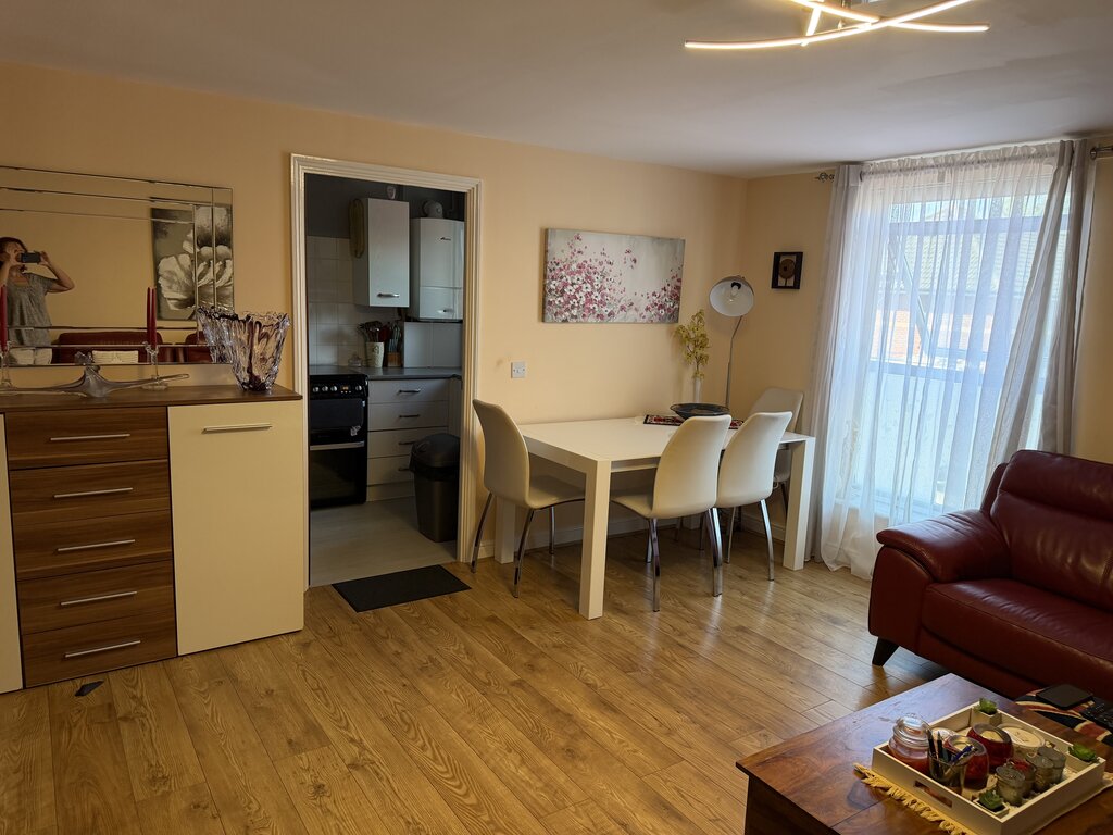 Photo 5 of West Drayton property