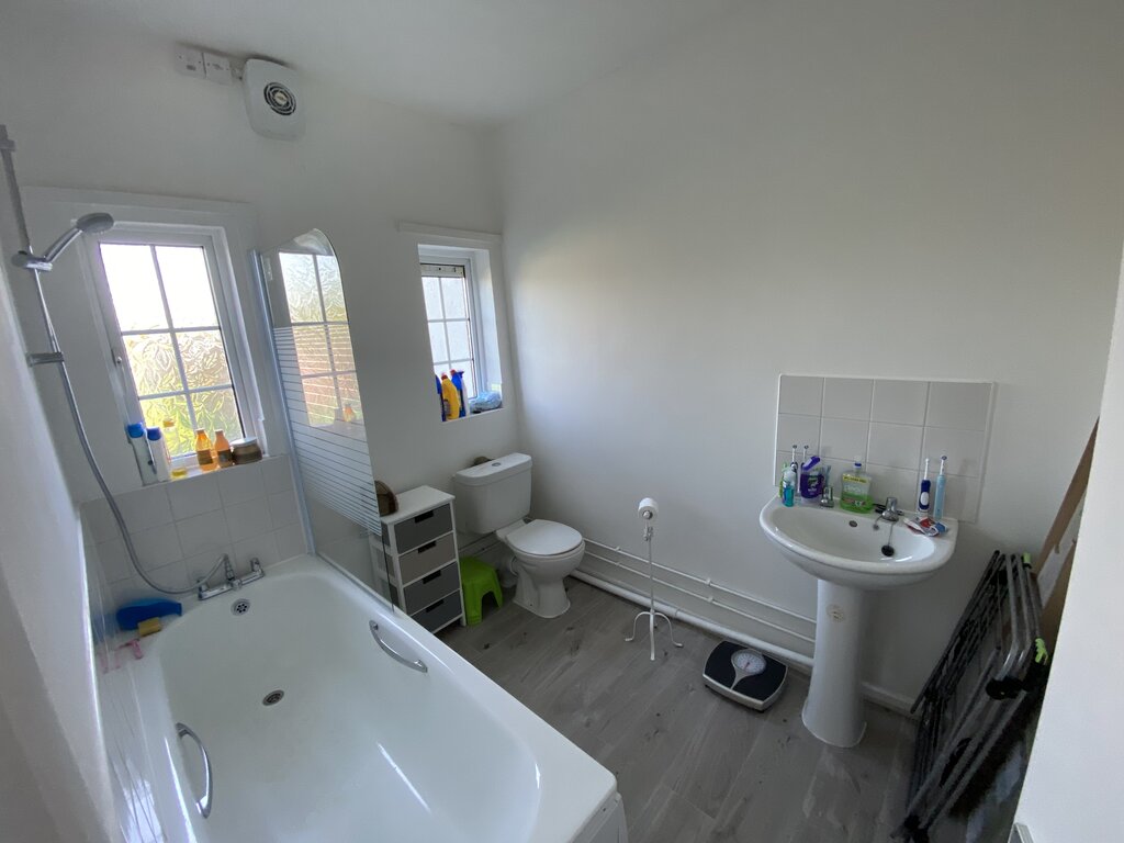 Photo 5 of Hatfield property