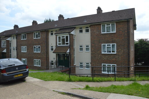 3 bed ground floor apartment/flat