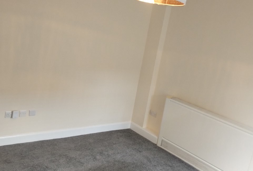 Photo 3 of Edinburgh property