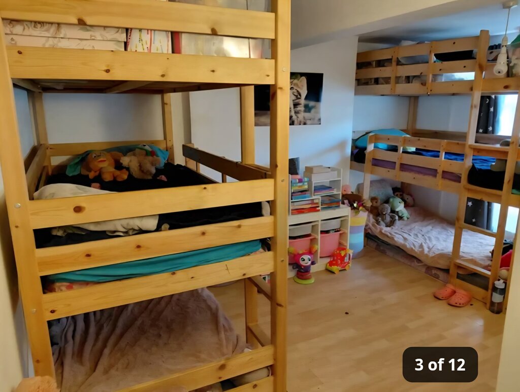 Photo 3 of London property