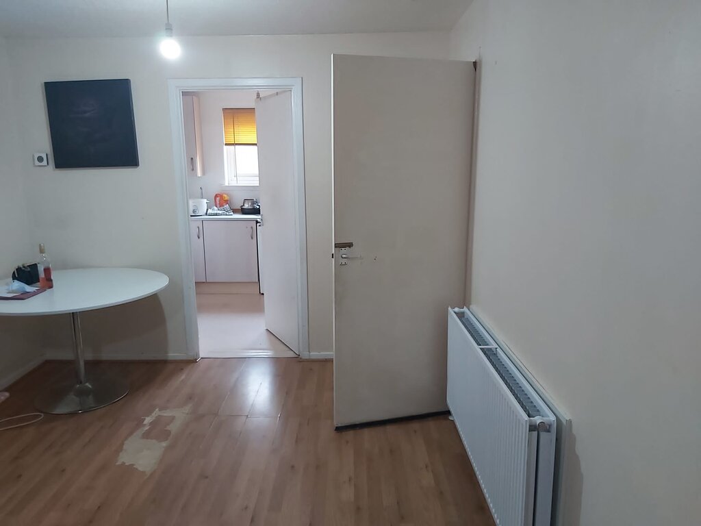 Photo 2 of Aberdeen property