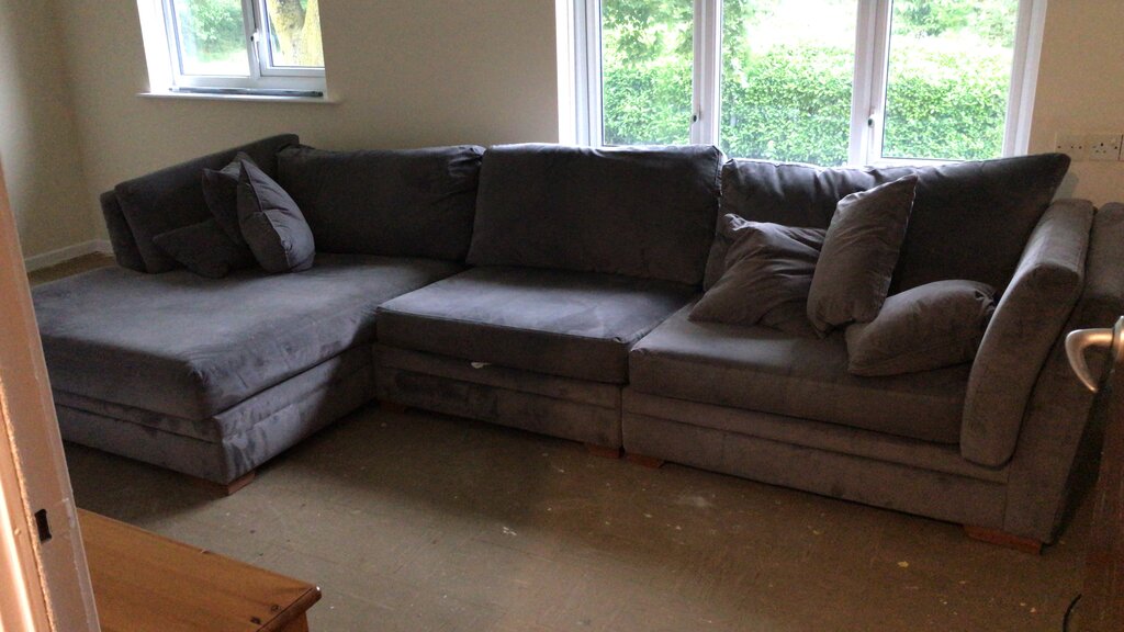Photo 5 of Rugby, Harborough Magna property