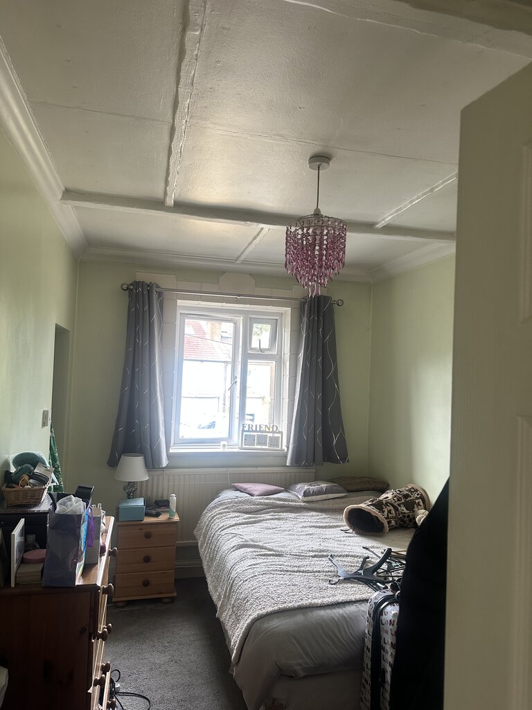 Photo 5 of Watford property
