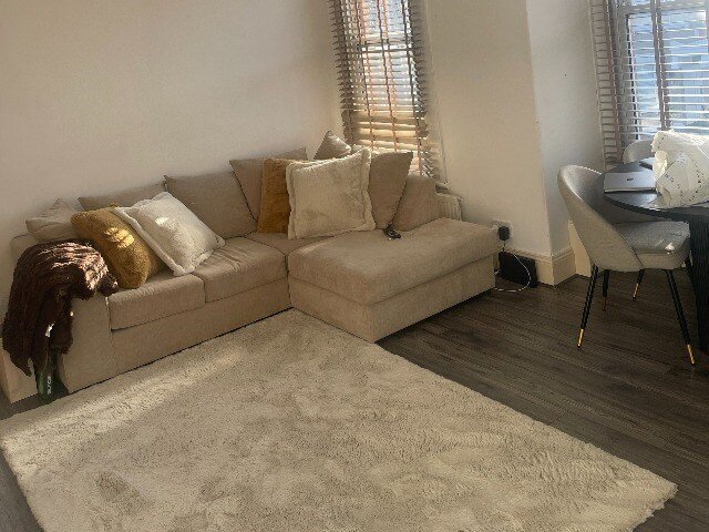 Photo 1 of London property