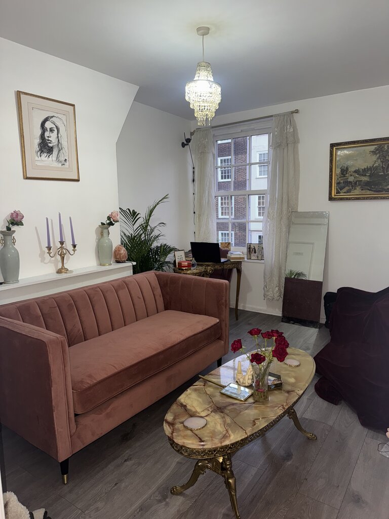 Photo 1 of London property