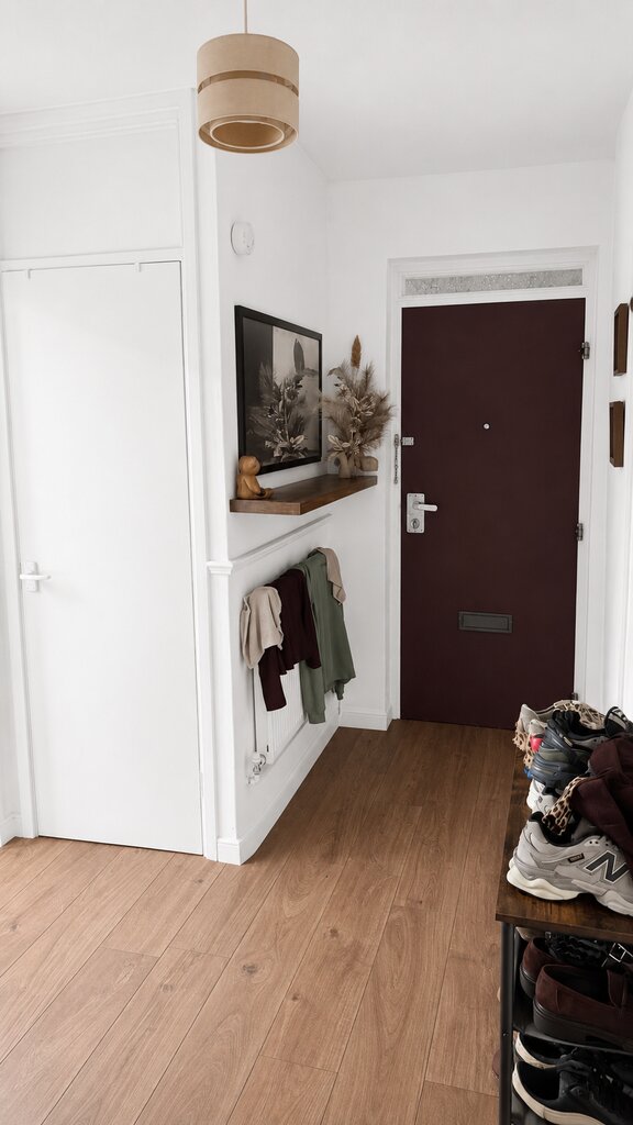 Photo 5 of London property