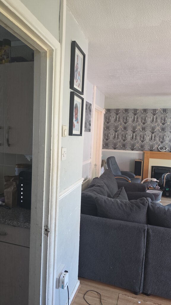 Photo 3 of Manchester property
