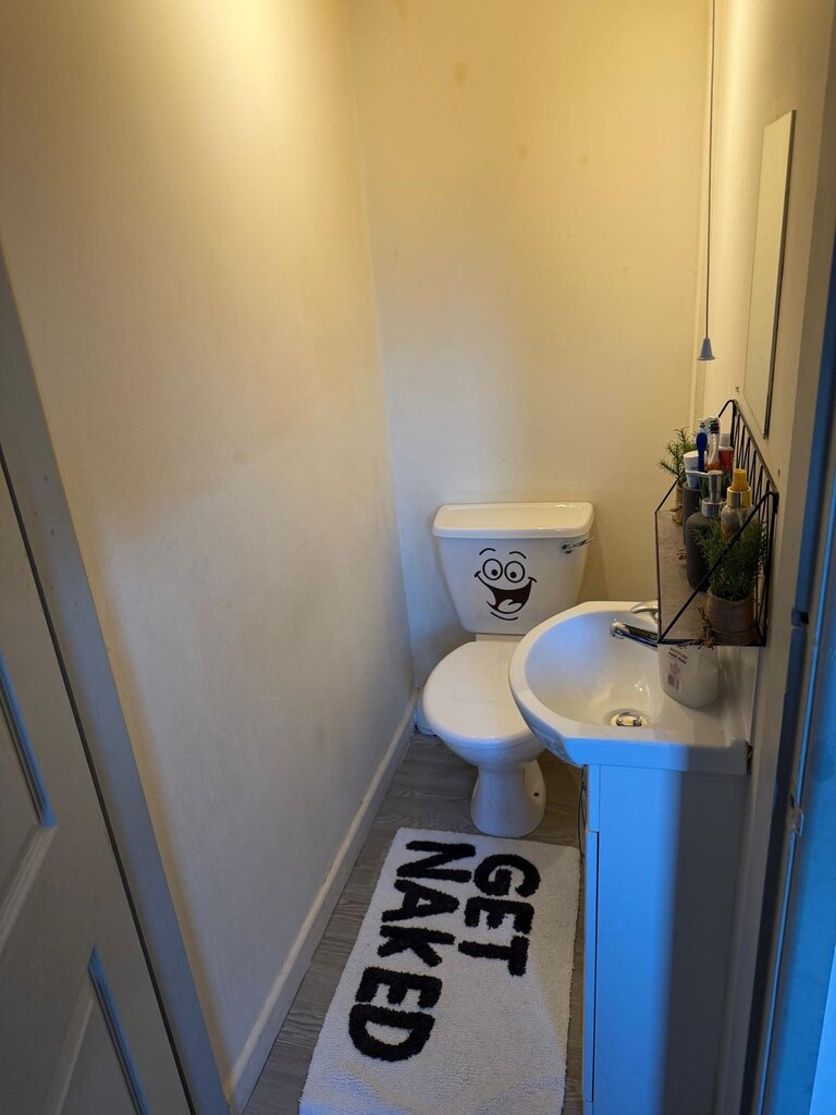 Photo 4 of Liverpool property