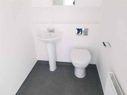 3 bed floor 4 apartment/flat