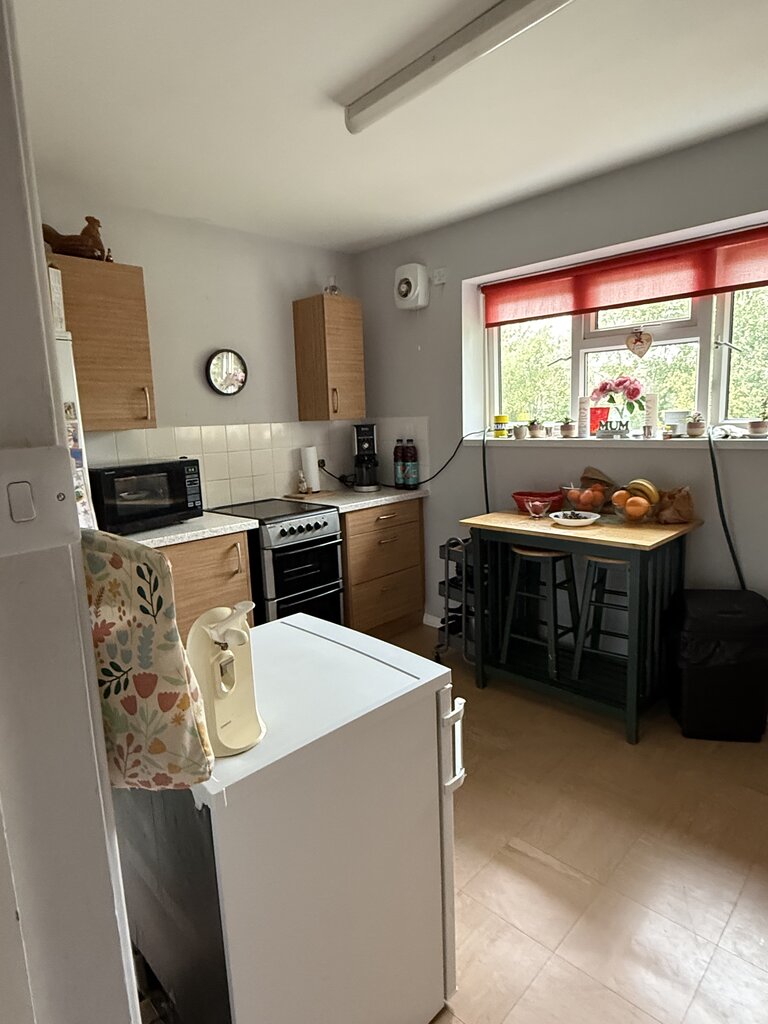 Photo 5 of Kettering property