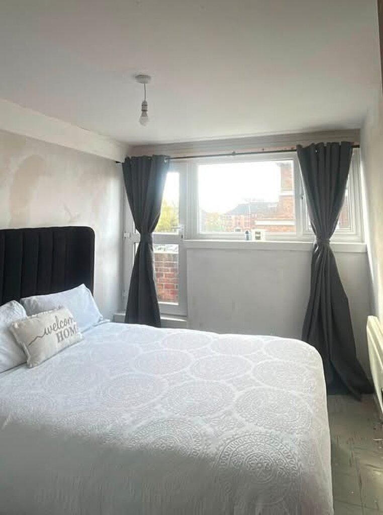 Photo 3 of Southend On Sea property