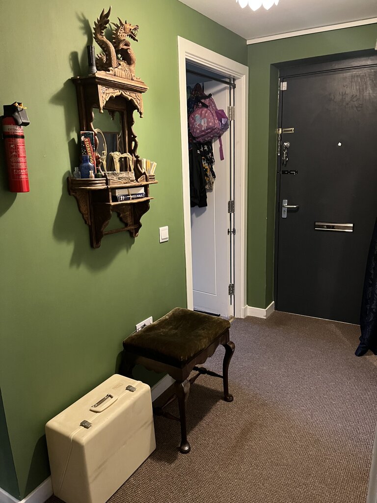 Photo 4 of Edinburgh property
