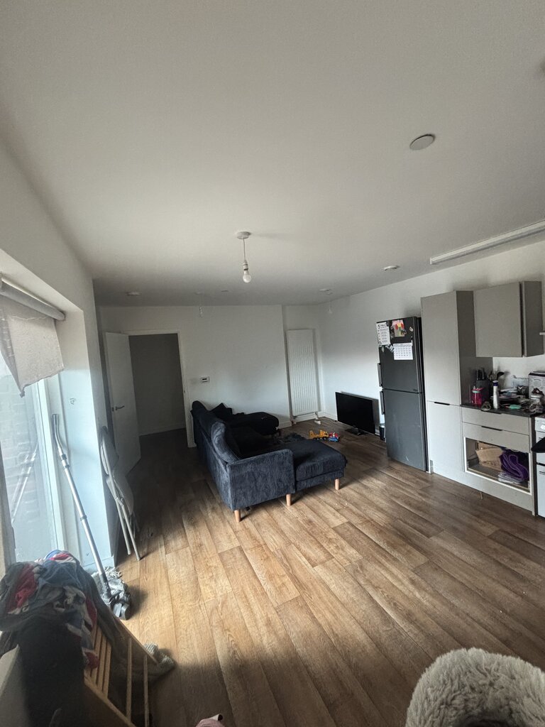 Photo 2 of Wealdstone property