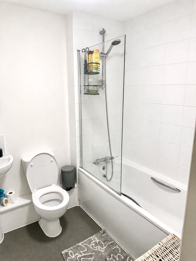 Photo 4 of Manchester property