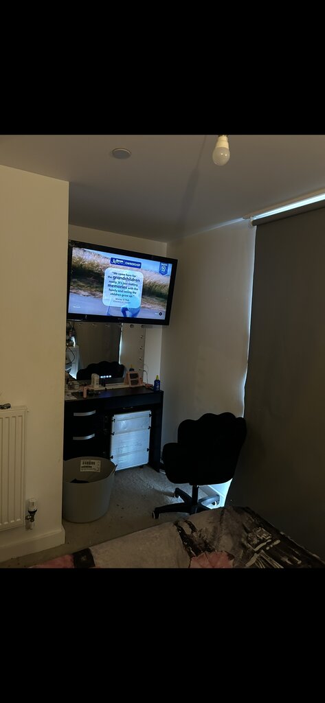Photo 2 of Basildon property