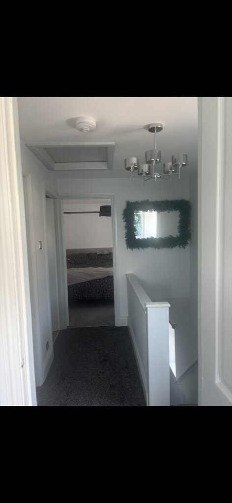Photo 5 of Tewin property