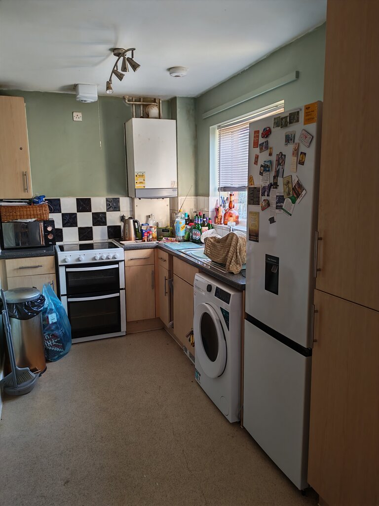 Photo 5 of Basildon property