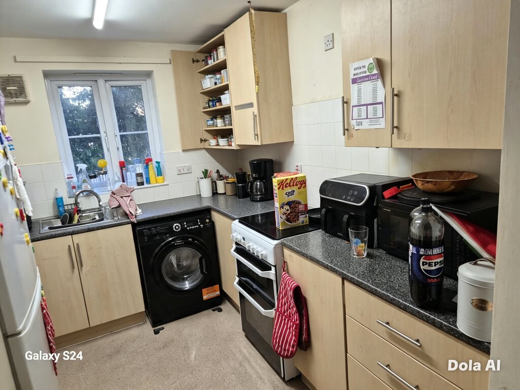 Photo 3 of Kenilworth property
