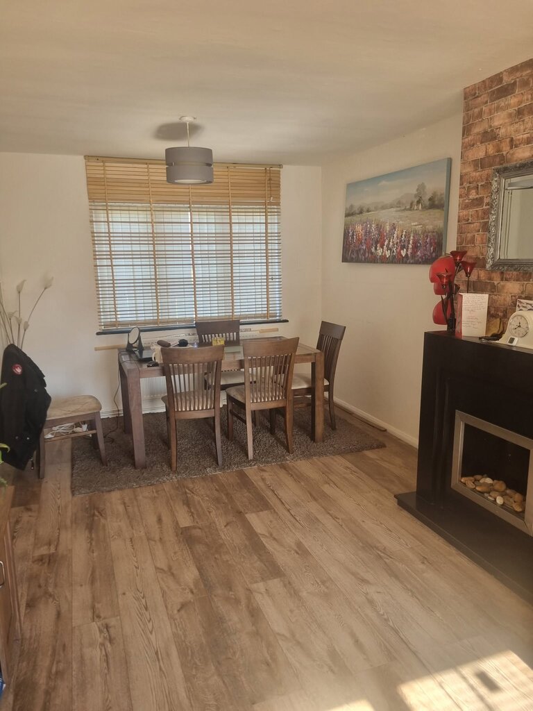 Photo 3 of Barnsley property