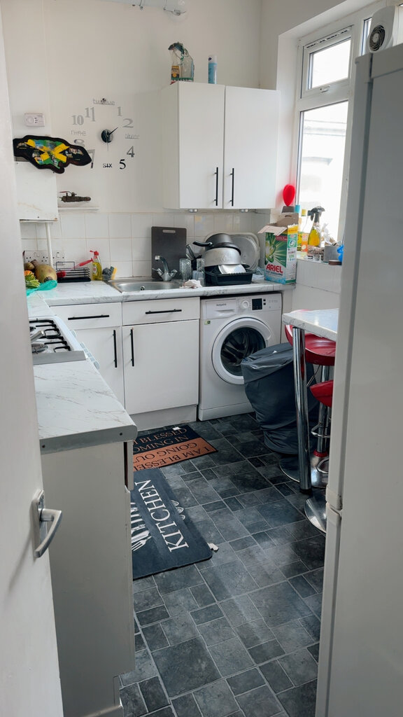 Photo 2 of Wembley property