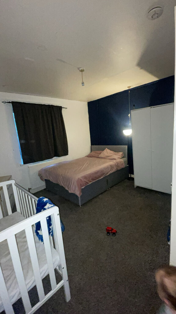 Photo 4 of Earlsheaton property