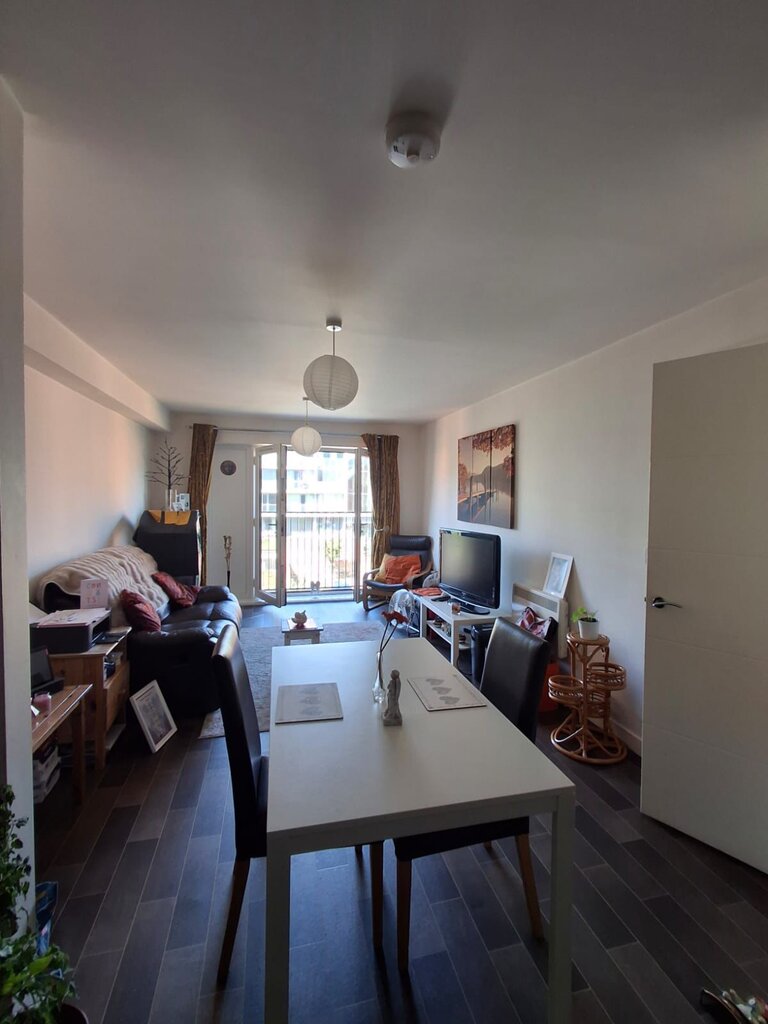 Photo 3 of Stalybridge property