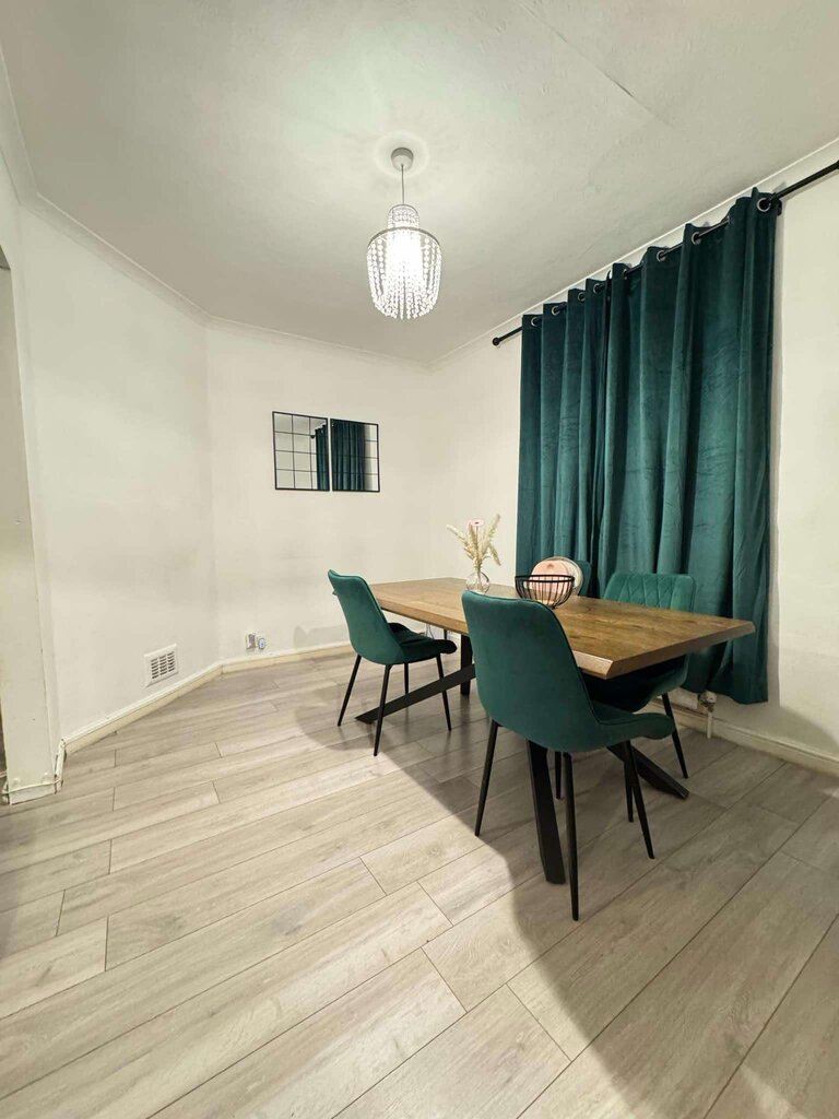 Photo 2 of Bromley, London property