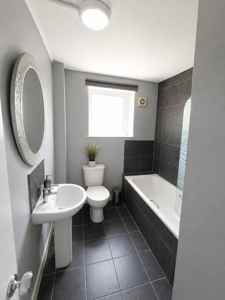 Photo 3 of Wembley property