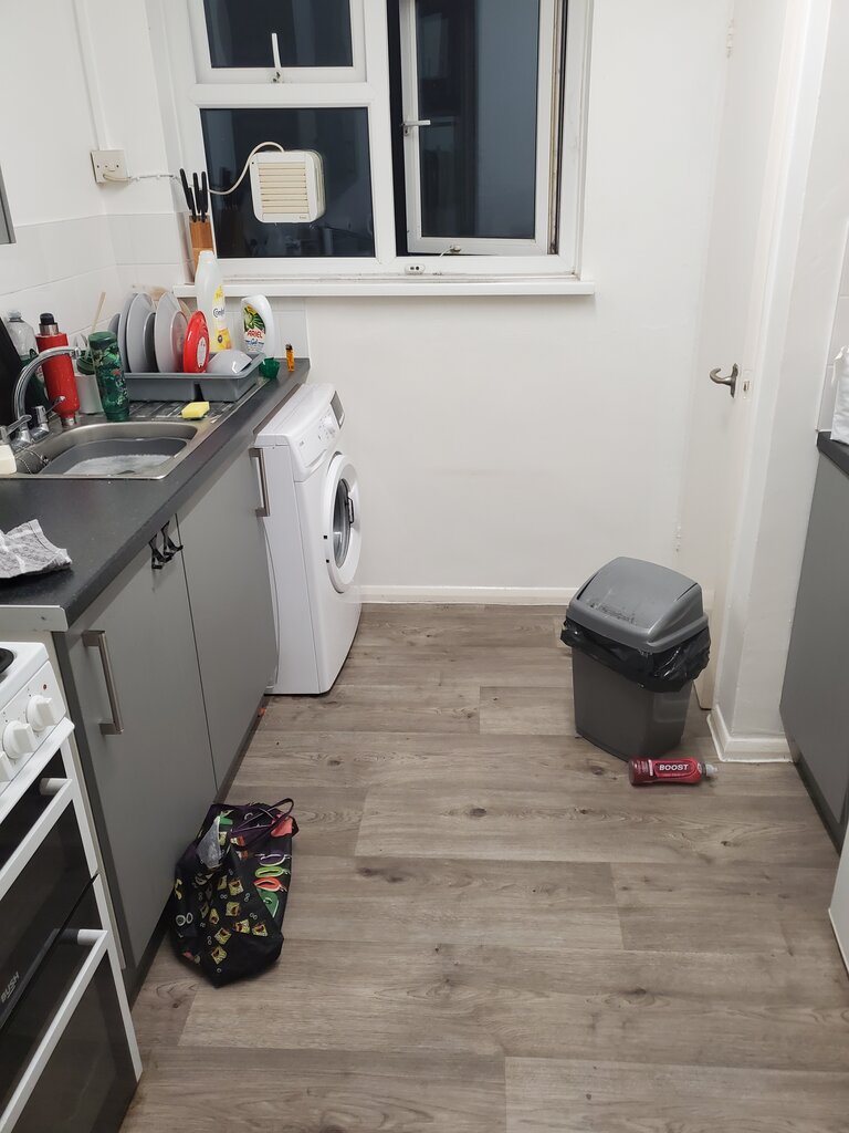 Photo 5 of Camberley property